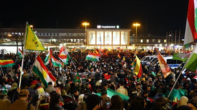 Demonstration: Pro-kurdische Demo in Dortmund mit 4.000 Menschen
