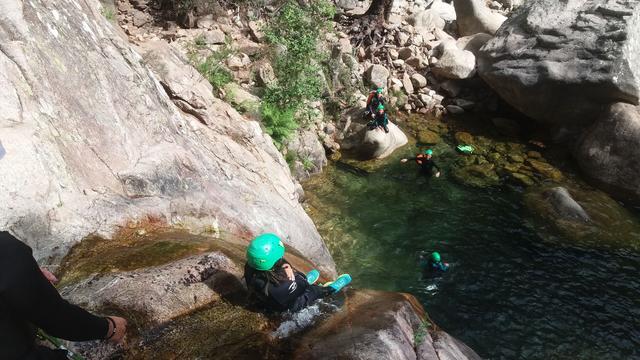 Tragisches Unglück: Nach Canyoning im Rollstuhl: Frau fordert 650.000 Euro