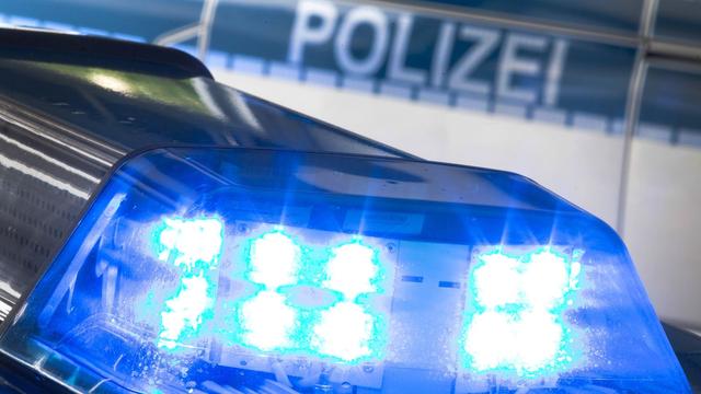 Ermittlungen laufen: Polizei nimmt Tatverdächtigen nach Messerattacke fest