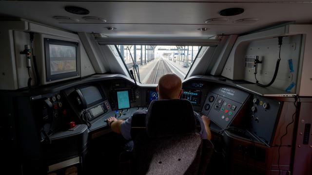 Verkehr: Betreiber: Batteriezug spart rund 70 Prozent Energie im Test