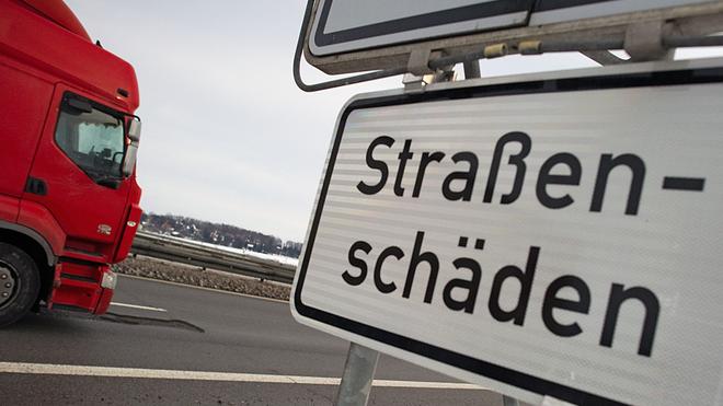 In Richtung Walsrode: Das Winterwetter hat für Schäden an der Autobahn 27 gesorgt. (Archivbild)