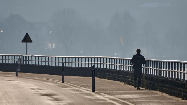 Wetter-Vorhersage: Kalter Morgen: Glatteis auf den Straßen möglich