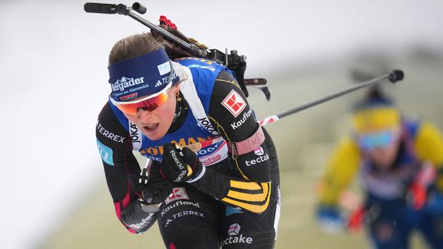 Weltcup in Tschechien: Sieg futsch: Deutsches Biathlon-Duo disqualifiziert