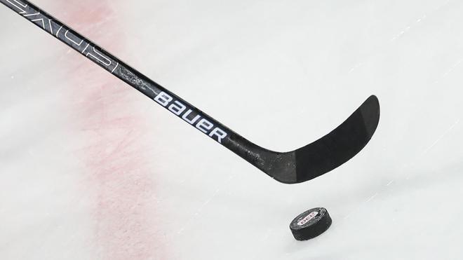 Eishockey: In Nürnberg vom Fußball zum Eishockey: Martin von Vopelius wechselt vom Club zu den Ice Tigers.