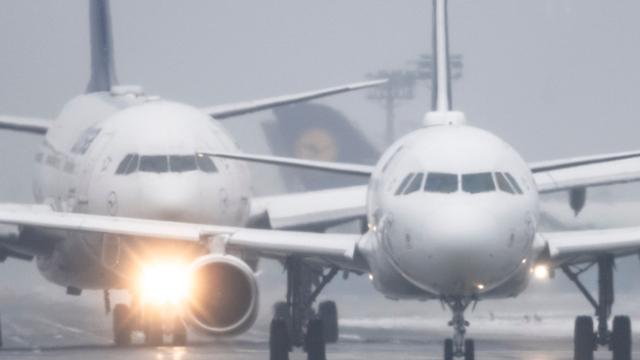 Luftverkehr: Wintersturm in den USA - Lufthansa streicht Flüge