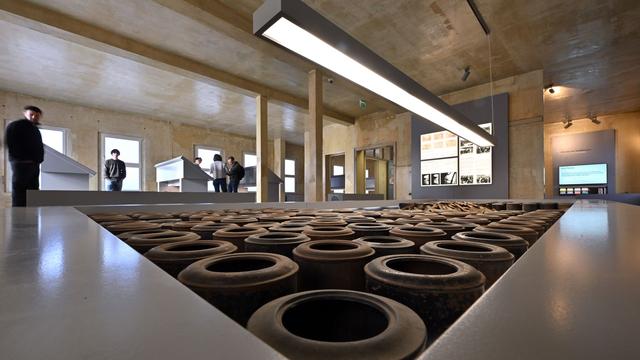 Topf & Söhne: Neugestaltete Ausstellung zu den Ofenbauern von Auschwitz