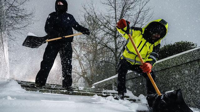 Wetterchaos: Wintersturm trifft USA hart: Massive Strom- und Flugausfälle