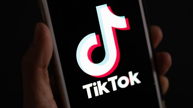  Die Plattform Tiktok hat in Deutschland viele junge Nutzerinnen und Nutzer. (Symbolbild)
