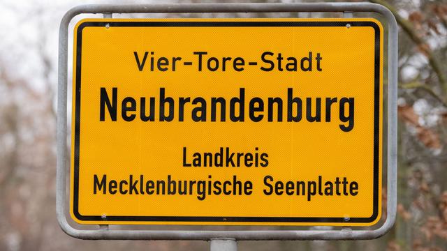 Unwetter: Busverkehr in Neubrandenburg wegen Eisglätte eingestellt