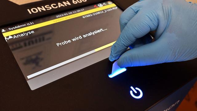 Verdächtige Funde: Gefängnisse setzen auf Scanner gegen Drogen auf Papier