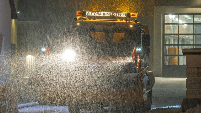 Schnee: Linienausfälle und Verspätung – Busverkehr kämpft mit Schnee