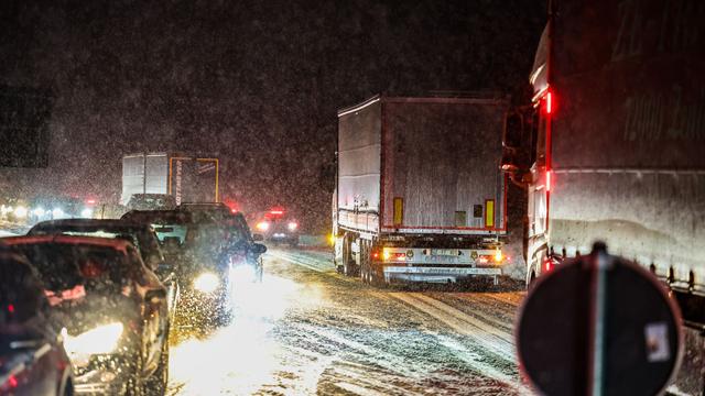 Wetter: Schneeglatte Straßen und die Sorge vor noch mehr Glatteis