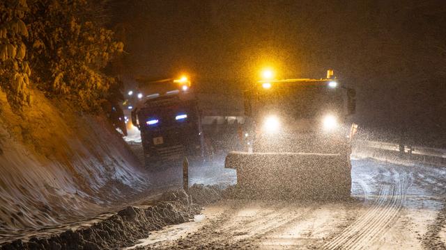 Winterwetter: Schnee und Eis: Rund 100 Unfälle in knapp acht Stunden