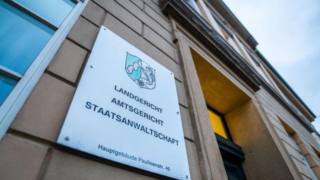 Kreis Lippe: Bewährungsstrafe: Mutter veruntreut 18.500 Euro von Tochter