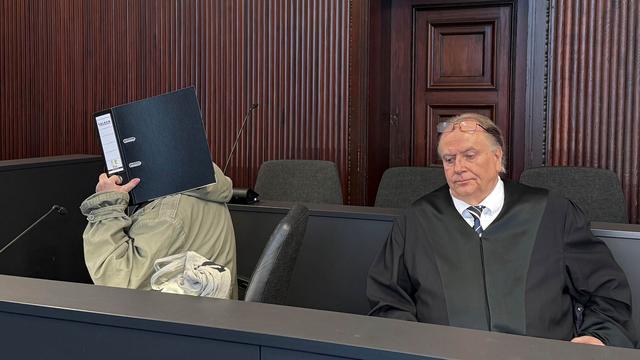 Prozesse: Über sieben Jahre Haft für schweren Missbrauch der Enkelin