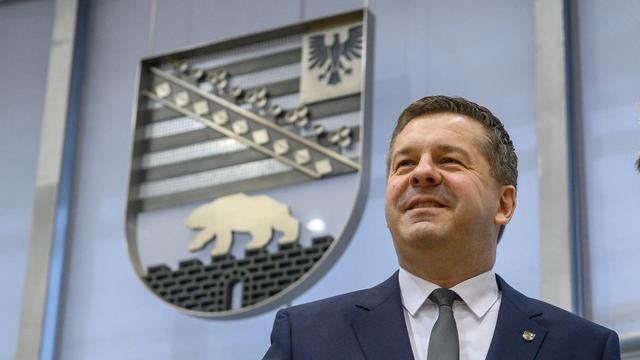 Sachsen-Anhalt: AfD im Nacken - Schulze startet mit Extra-Stimmen ins Amt