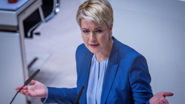 Engagement: Schwesig schlägt neuen Jugendpreis für Ehrenamtler vor