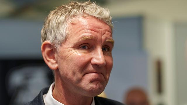 Nach Entzug der Doktorwürde: Konstruktives Misstrauensvotum: Höcke tritt gegen Voigt an