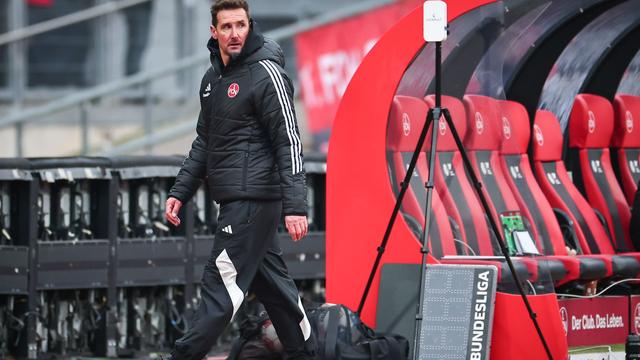 2. Fußball-Bundesliga: Klose und das Warten auf den neuen Vertrag