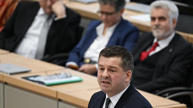 Finanzpolitik: Schulze fordert mehr Ausgabendisziplin bei Bund und Ländern