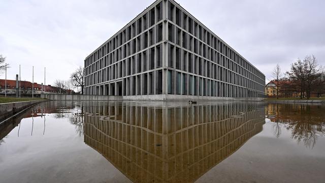 Kopftuchurteil: Urteil: Kontrolleurin am Flughafen darf Kopftuch tragen