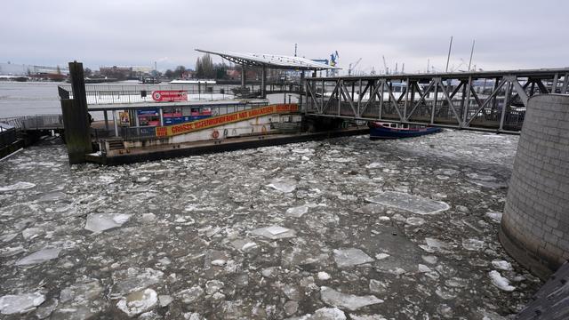 Winter im Norden: Was machen die Eisschollen auf der Elbe mit der Schifffahrt?