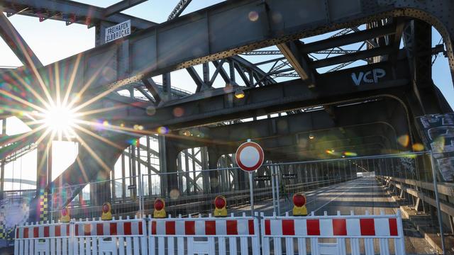 Elbquerung: Aus für Freihafenelbbrücke - Reparatur nicht möglich