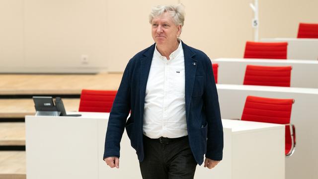 Landtag: Von Ossowski zieht Kandidatur für Kontrollkommission zurück