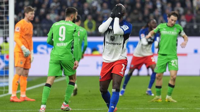 Fußball-Bundesliga: Wegen eines Fehlverhaltens suspendiert: Jean-Luc Dompé vom HSV. (Archivbild)