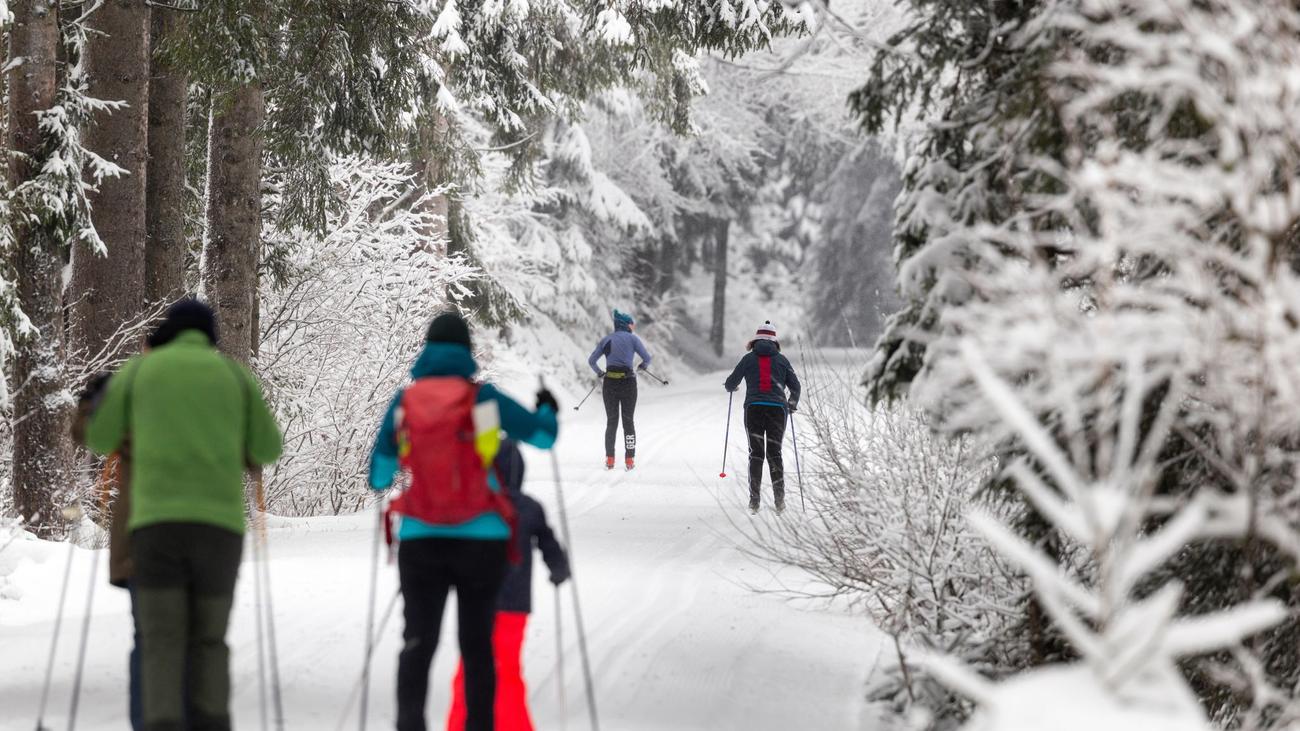 Wintersport: Fast 800 Kilometer Langlaufrouten im Thüringer Wald gespurt