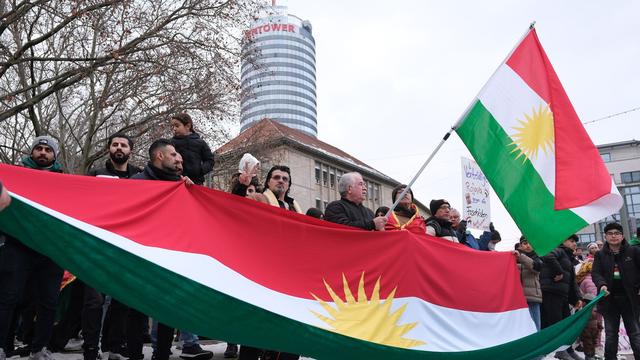 Solidaritätsaktion: Mehr als 300 Menschen bei pro-kurdischer Kundgebung in Jena