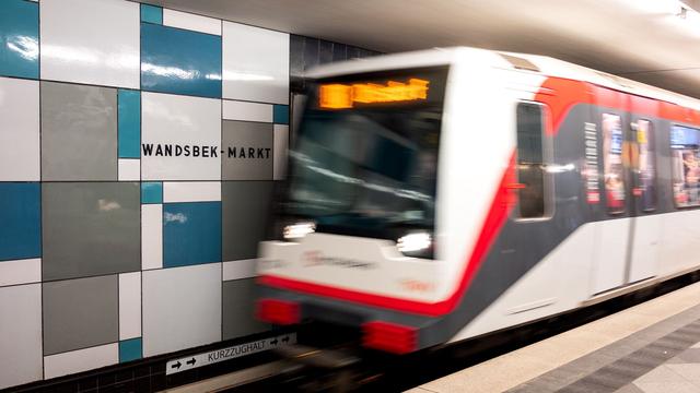 Mordkommission ermittelt: Nach Tötungsdelikt in U-Bahn: Trauerblumen gestohlen
