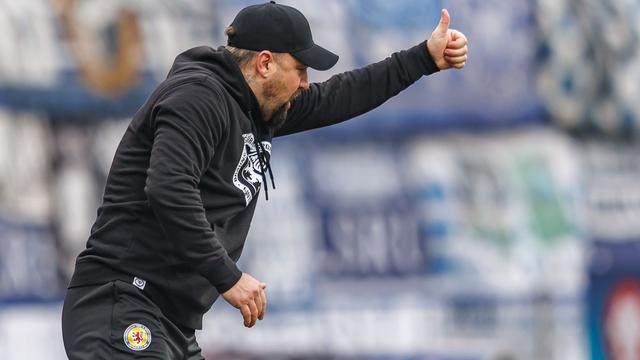 2. Fußball-Bundesliga: Braunschweig siegt wieder - Bleibt Kapitän Köhler doch?