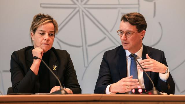 Umfrage im Januar: Schwarz-Grün verliert leicht, SPD klettert auf 20 Prozent