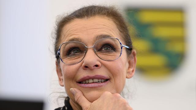 Klage gegen Corona-Verordnung: Gericht lehnt Antrag von Julia Neigel zu Corona ab