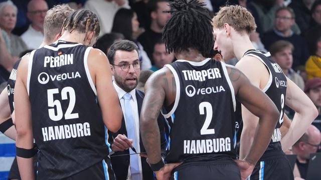 Vor Hamburg gegen Braunschweig: Kellerduell im Basketball: Towers-Wechsel wirken