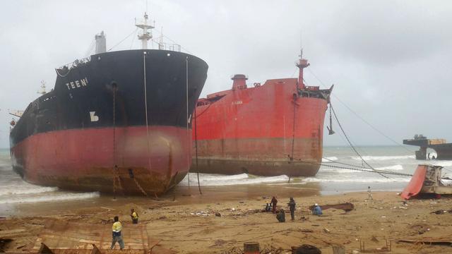 Schifffahrt: Organisation: 214 Schiffe an asiatischen Stränden abgewrackt