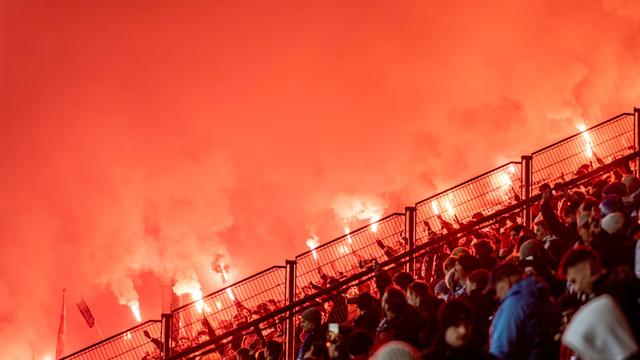 Fußball-Bundesliga: Bengalo-Vorfall: Knapp 100.000 Euro Strafe für VfB Stuttgart