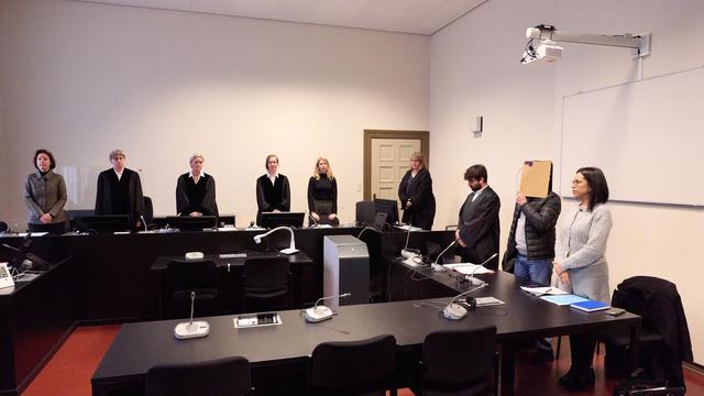 Motiv Eifersucht: Elf Jahre Haft für tödliche Messerstiche in Einkaufszentrum