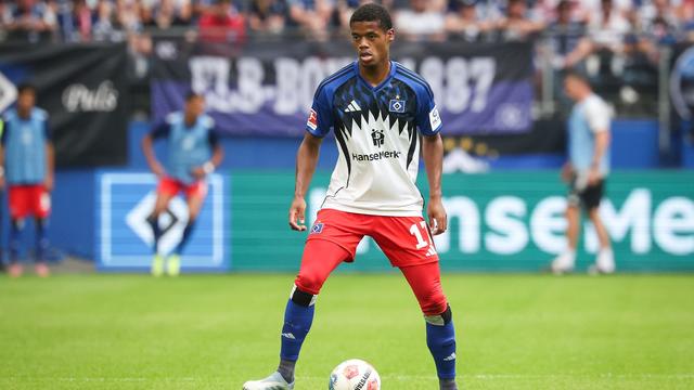 Fußball-Bundesliga: HSV nutzt Kaufoption und verpflichtet Omari fest