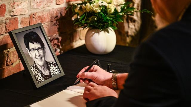 Zeichen der Trauer: Kondolenzbuch für Rita Süssmuth in Berlin ausgelegt