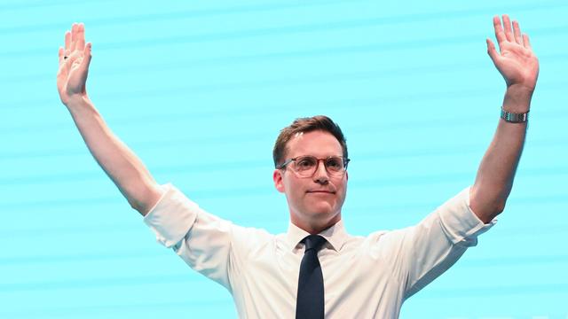 Narrenschelle für CDU-Chef: Mitten im Wahlkampf - Hagel bekommt närrische Auszeichnung