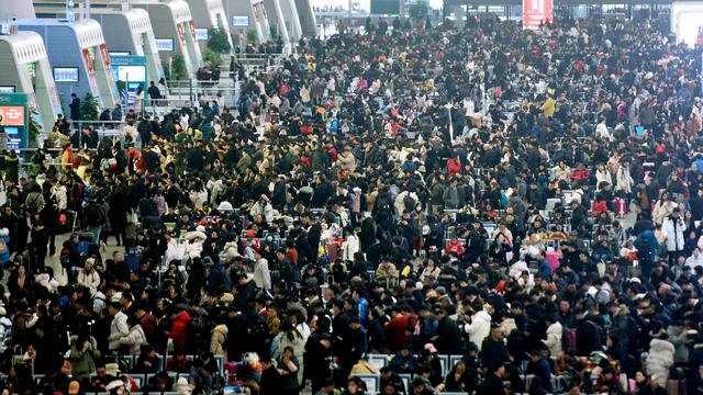 Jahr des Pferdes: Rekord-Reiseverkehr zum chinesischen Neujahrsfest erwartet