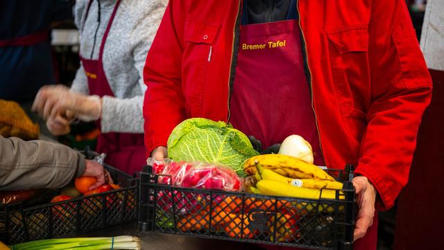 Erhebung: Statistik: Rund 13,3 Millionen Menschen armutsgefährdet