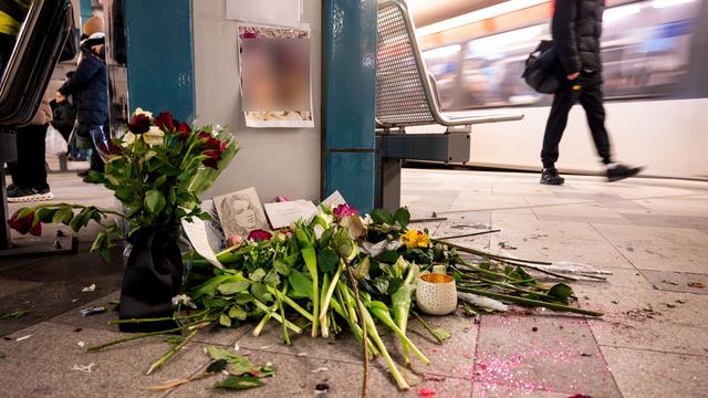 Tod im U-Bahnhof: Frau vor U-Bahn gerissen: SPD will weitere Ermittlungen
