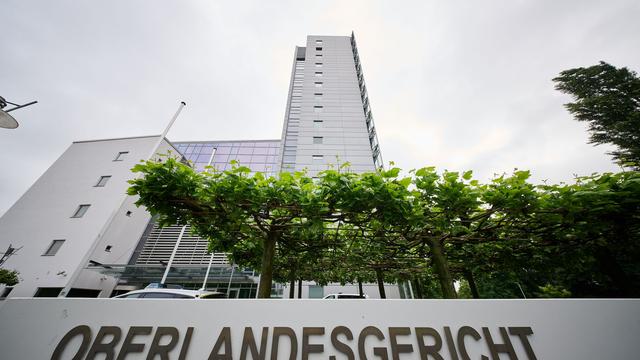 Gerichtsbeschluss: Priesteramt vorgetäuscht – OLG bestätigt Bewährungsstrafe