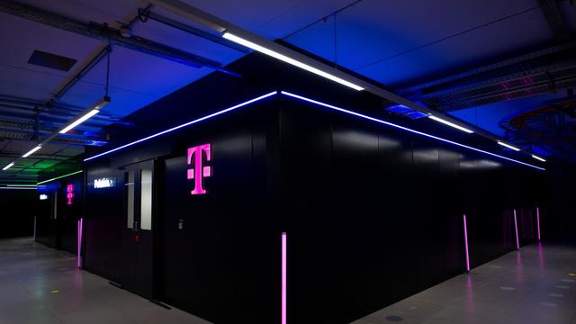 Künstliche Intelligenz: Telekom nimmt große KI-Fabrik in München in Betrieb