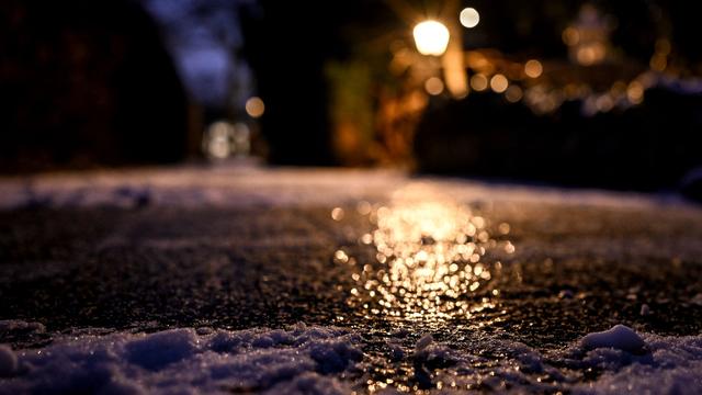 Verkehr: Trotz Glätte - Ruhige Nacht auf den Straßen