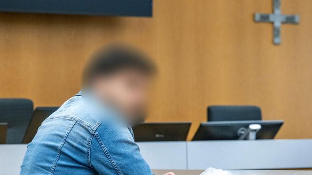 Prozess: Vater wegen Mordversuchs an dreijähriger Tochter angeklagt
