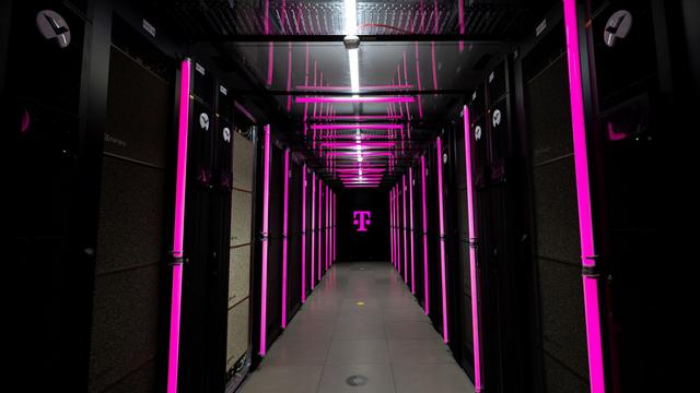 Künstliche Intelligenz: Warum die Telekom ein riesiges KI-Rechenzentrum eröffnet